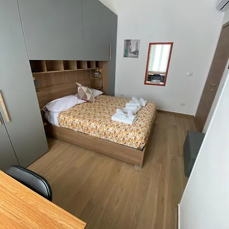 Little House Galileo Apartman *