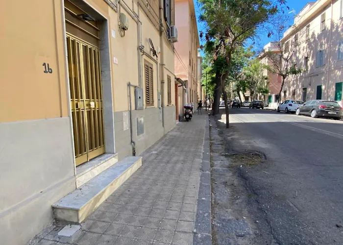 Little House Galileo Apartman *